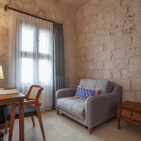 Hakki Bey Konagi * Savur