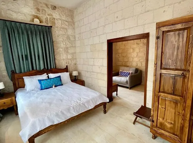 Hakki Bey Konagi Savur