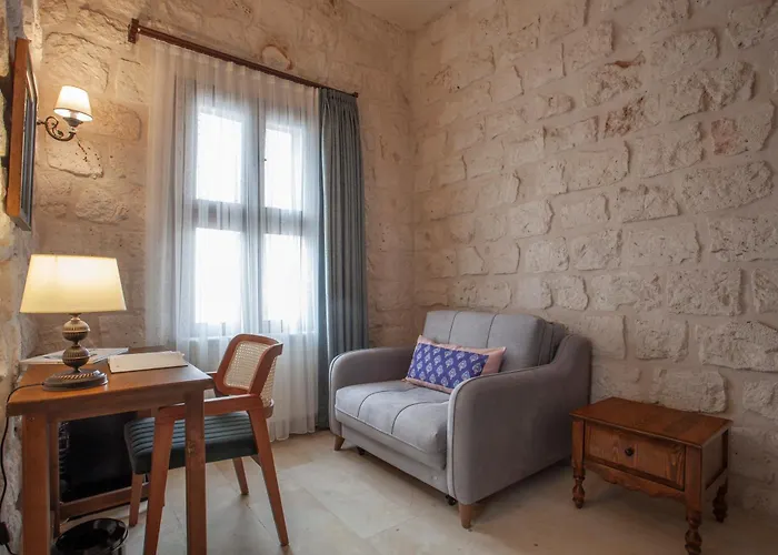 Hakki Bey Konagi * Savur