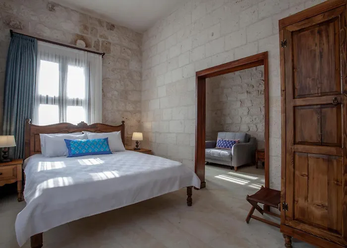 Hakki Bey Konagi * Savur